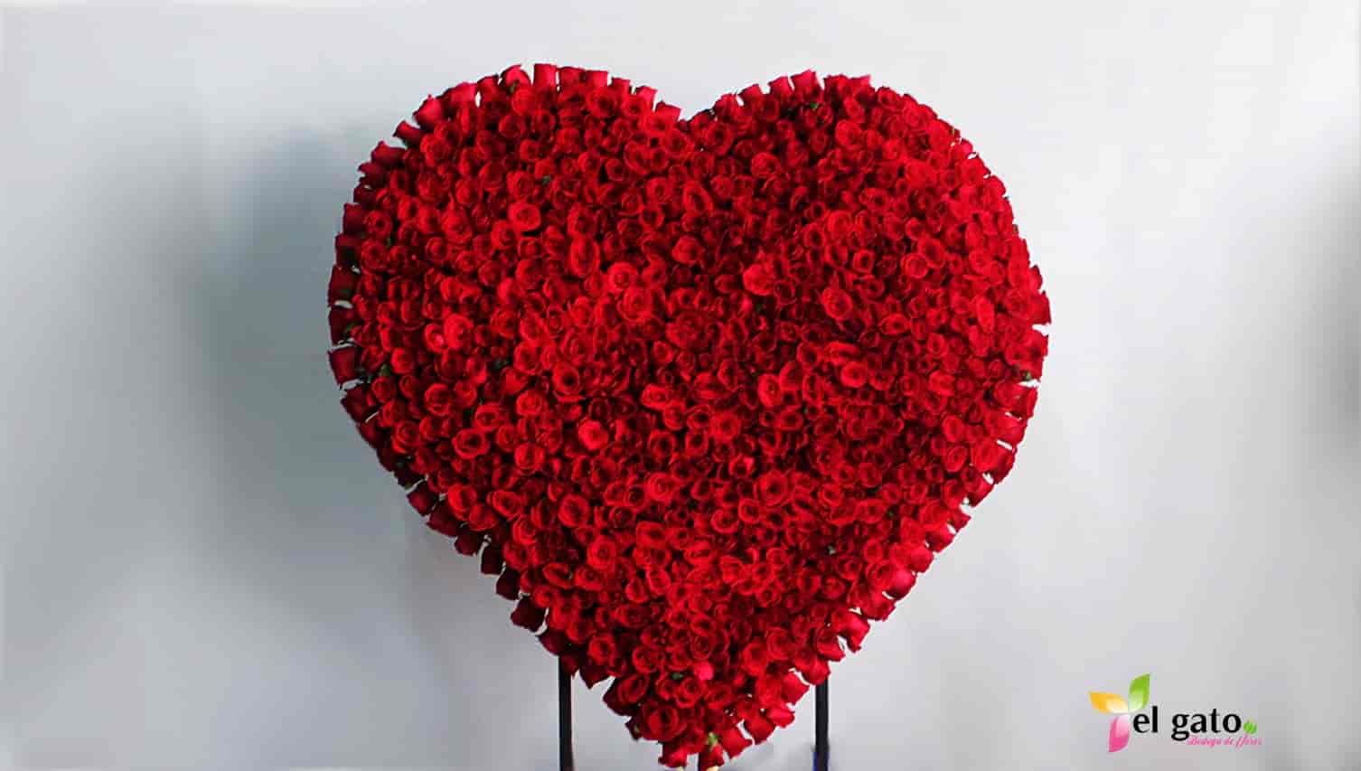 Corazón de flores para enamorados