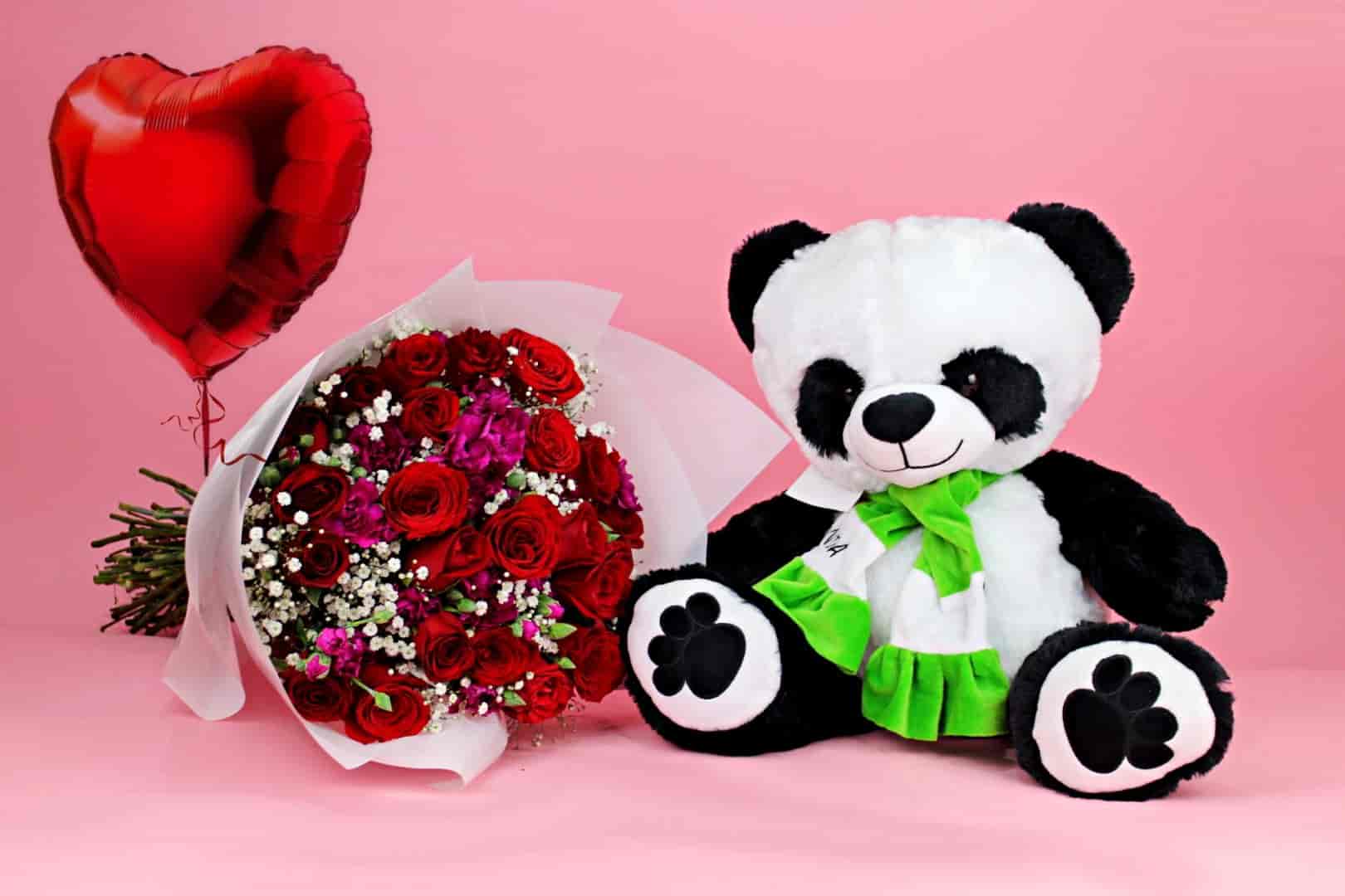 Ramo de rosas y oso para aniversario