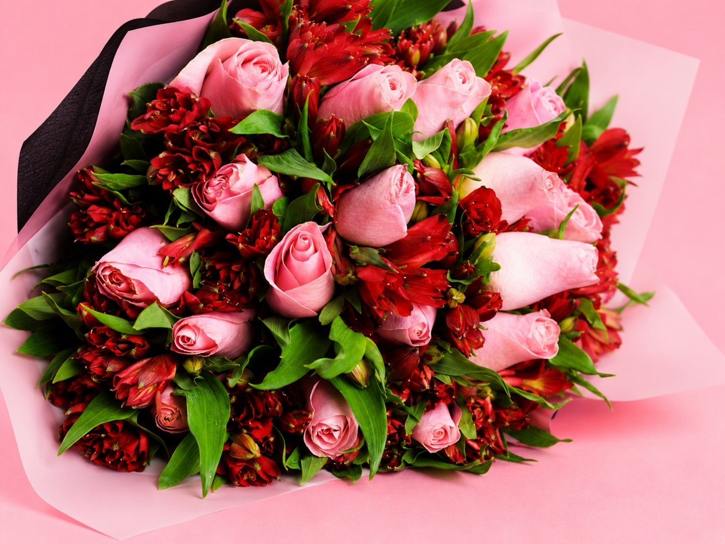 Ramo 24 Rosas rosa.