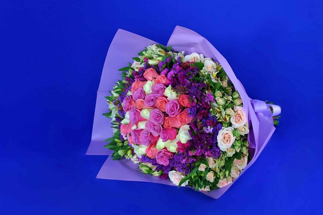 Ramo con 36 rosas multicolor