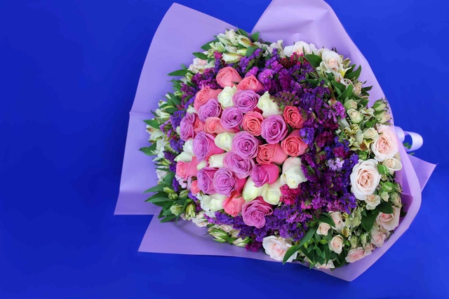 Ramo con 36 rosas multicolor