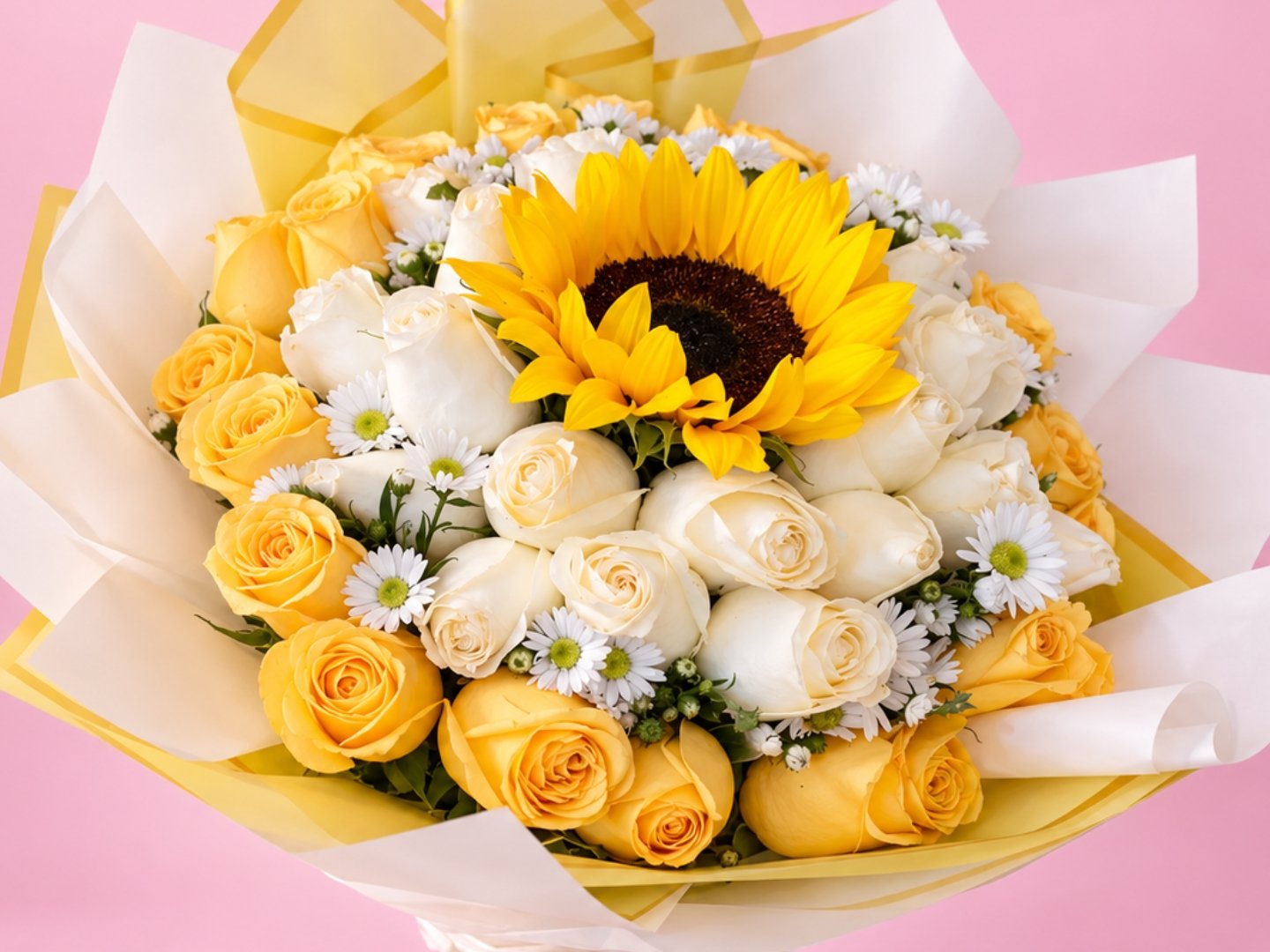 Ramo de 48 Rosas con 1 girasol