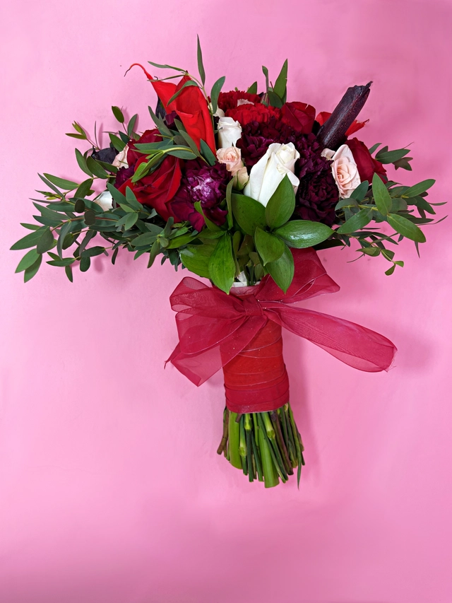 Ramo de Novia con Alcatraz y Claveles