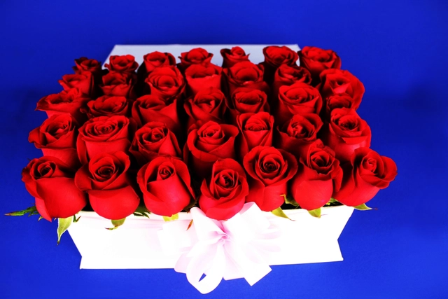 Caja con 35 Rosas