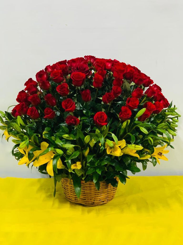 Canasta de 100 Rosas