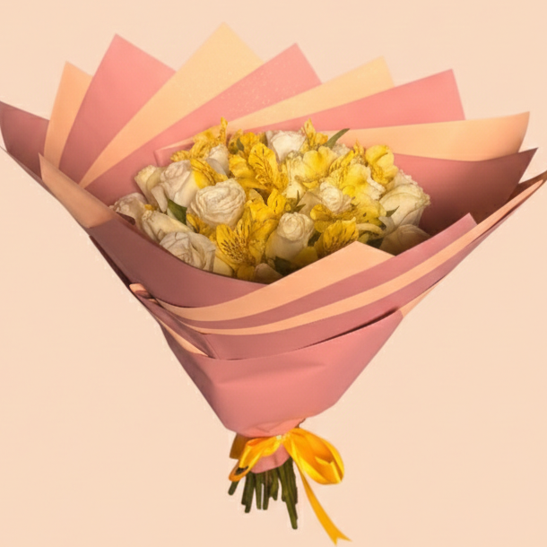 Ramo de 24 Rosas Blancas con Alstromelia Amarilla
