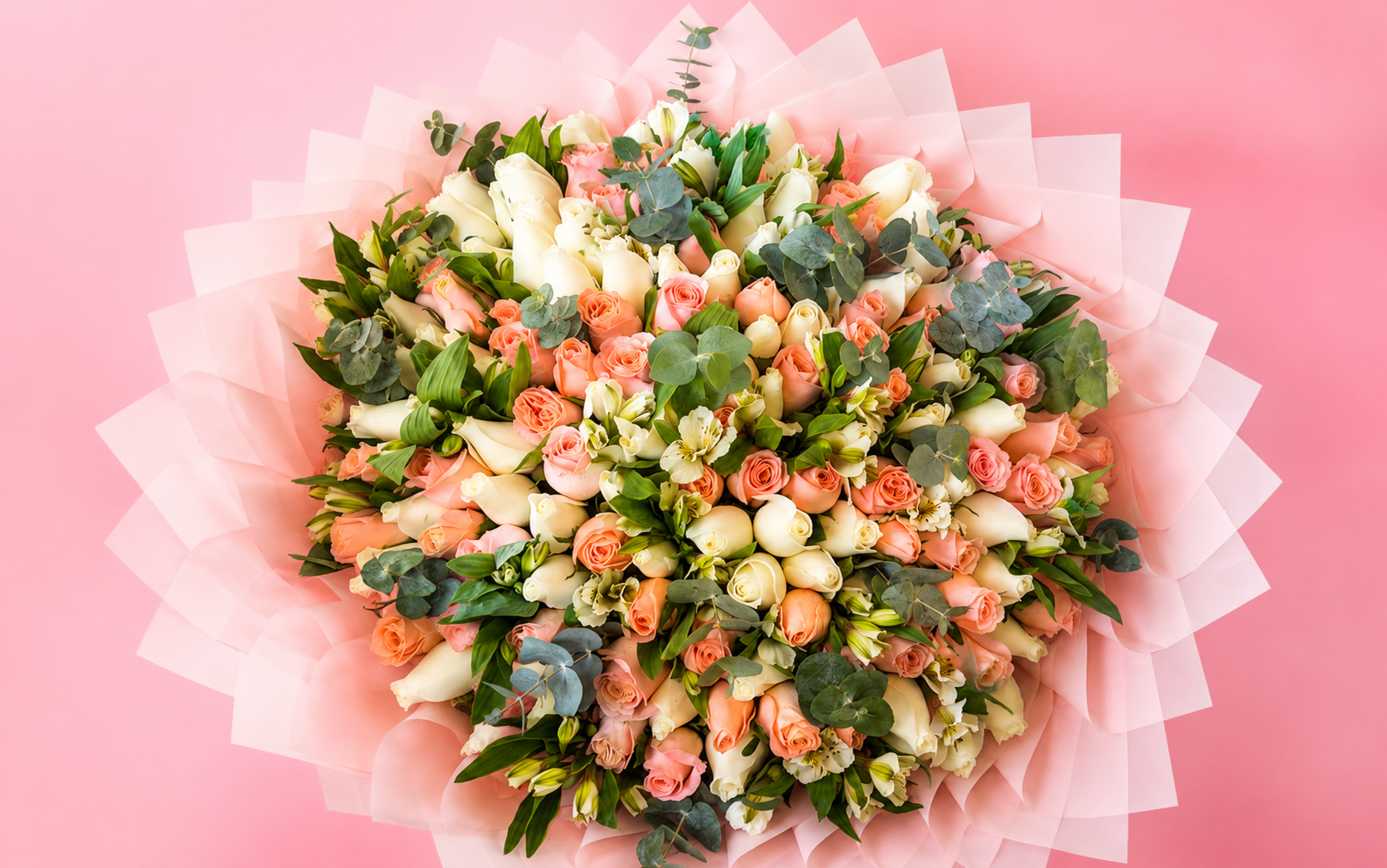 Ramo de rosas romantico