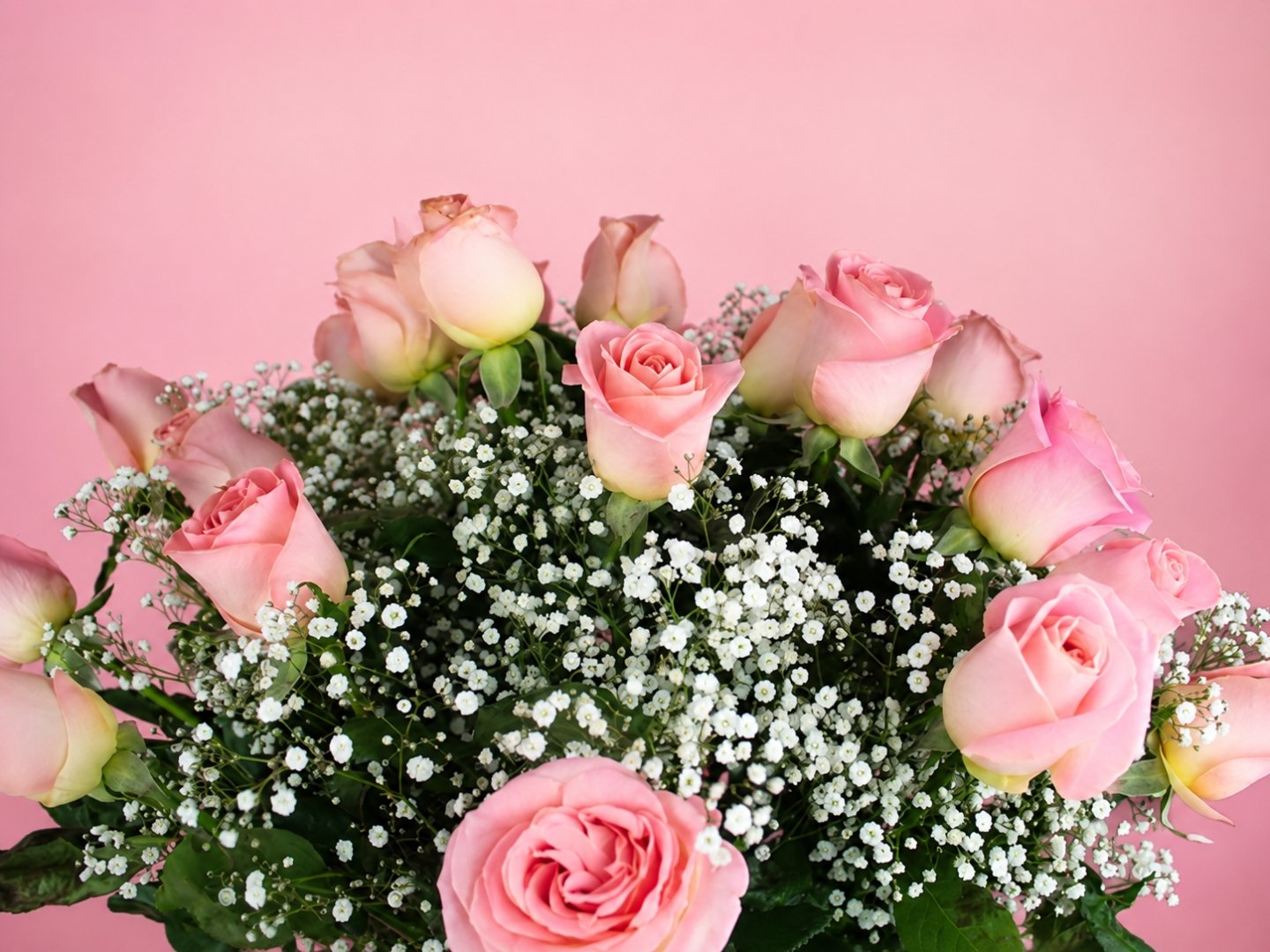 Copa con 24 Rosas