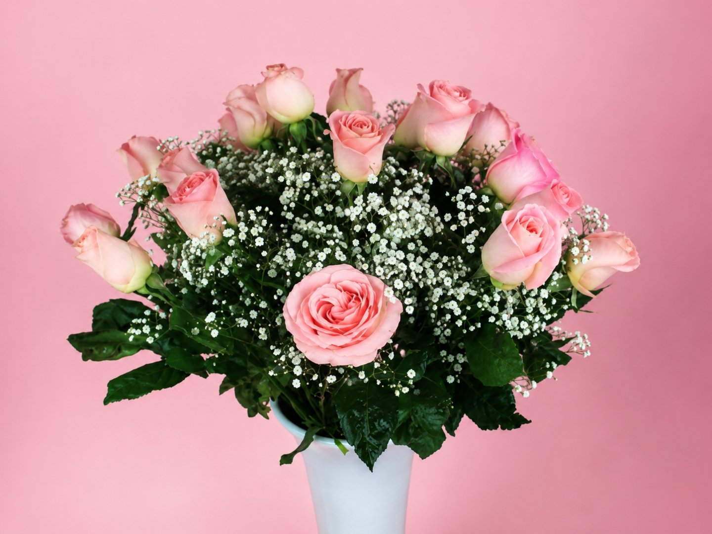 Copa con 24 Rosas