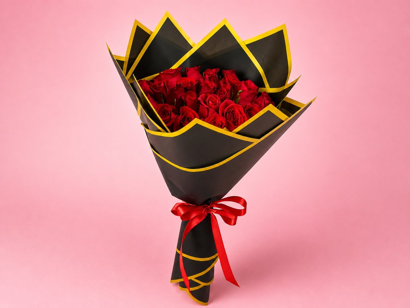 RAMO DE 24 ROSAS