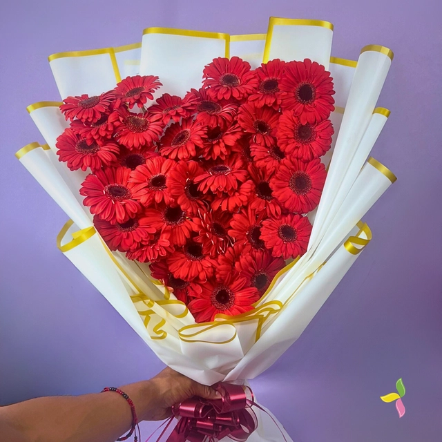 Ramo corazón de 36 Gerberas
