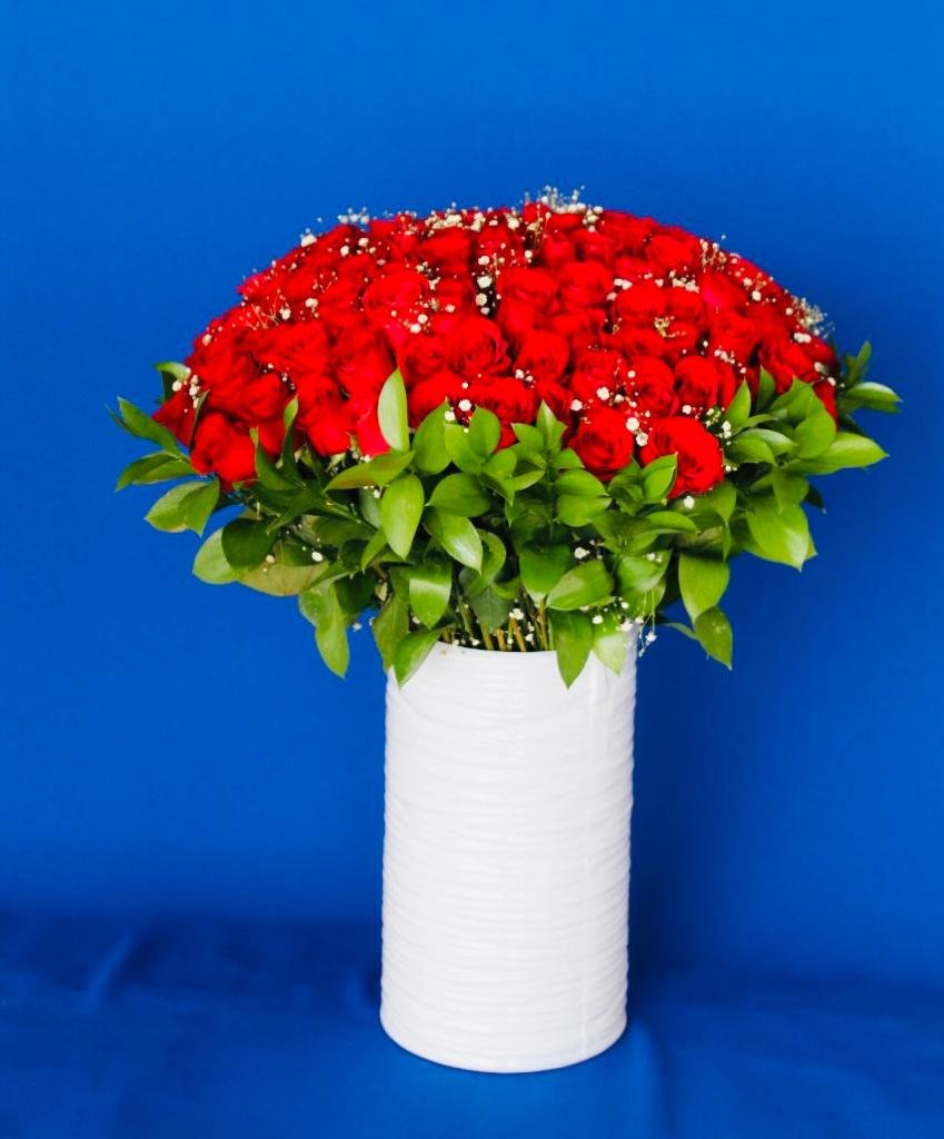 100 Rosas En Cilindro De Ceramica