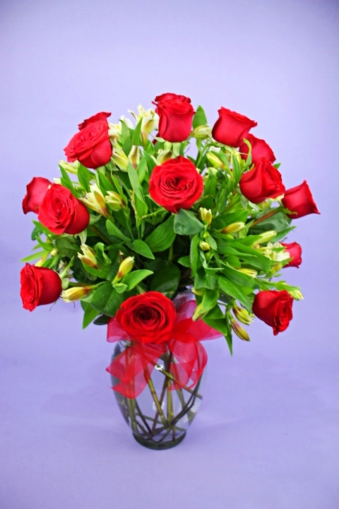 24 Rosas en Jarrón