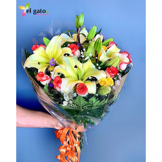 Ramo de 3 Lilis y 12 Rosa Blush