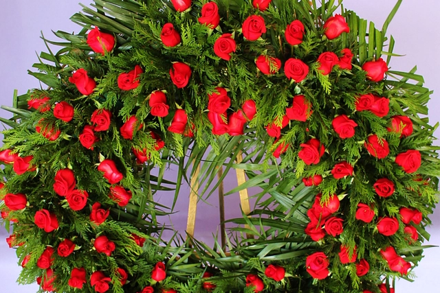 Corona Funeraria Rosa Roja