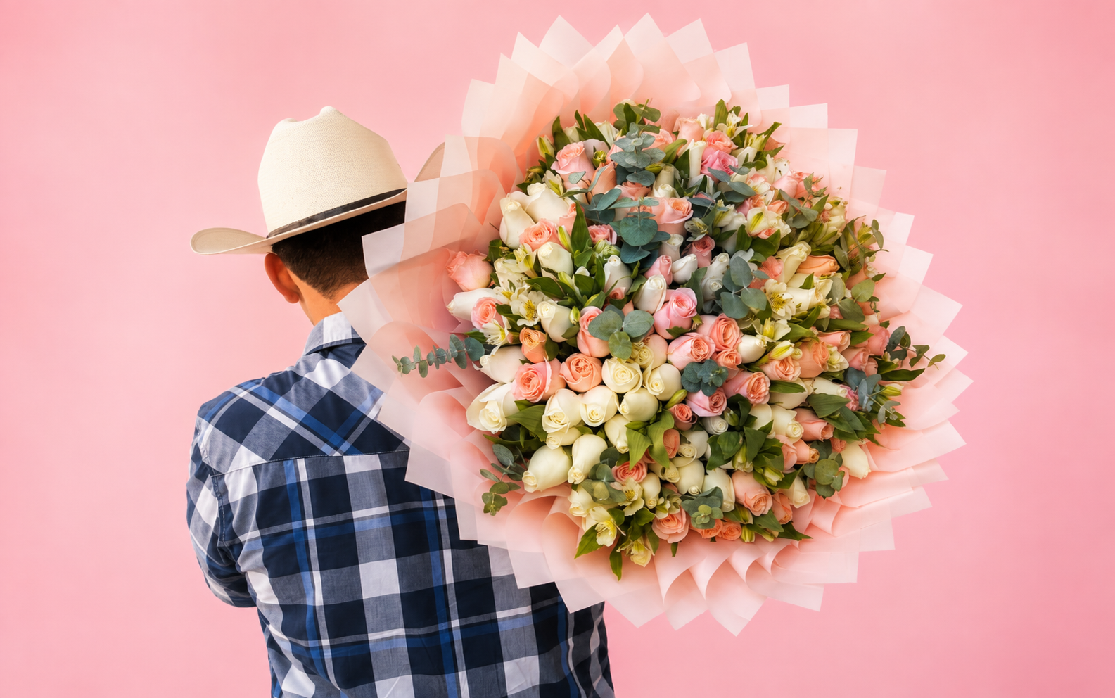 Ramo de rosas blancas y rosas